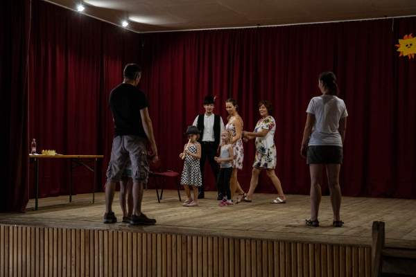 kulturkaravan-knyek-20190810-48C4F8506-56C7-D401-337F-3E14E51E0614.jpg
