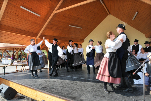 kulturkaravan-sukoro-5D7CEE1AE-C6EA-1665-FC13-37A87D2DBD5B.jpg